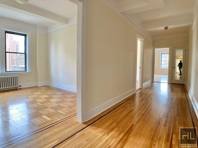 Building Photo - EAST 92 STREET