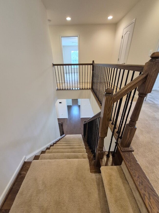 Building Photo - 15 Sweet William Dr