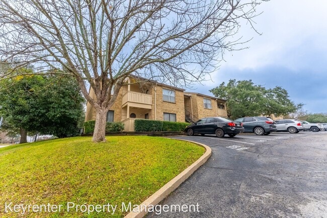 Building Photo - 1 br, 1 bath House - 8210 Bent Tree Rd Uni...