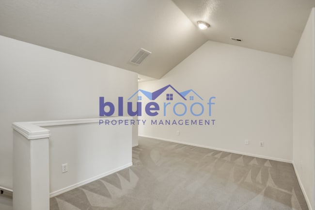 Building Photo - 17064 SW Rockridge Ct