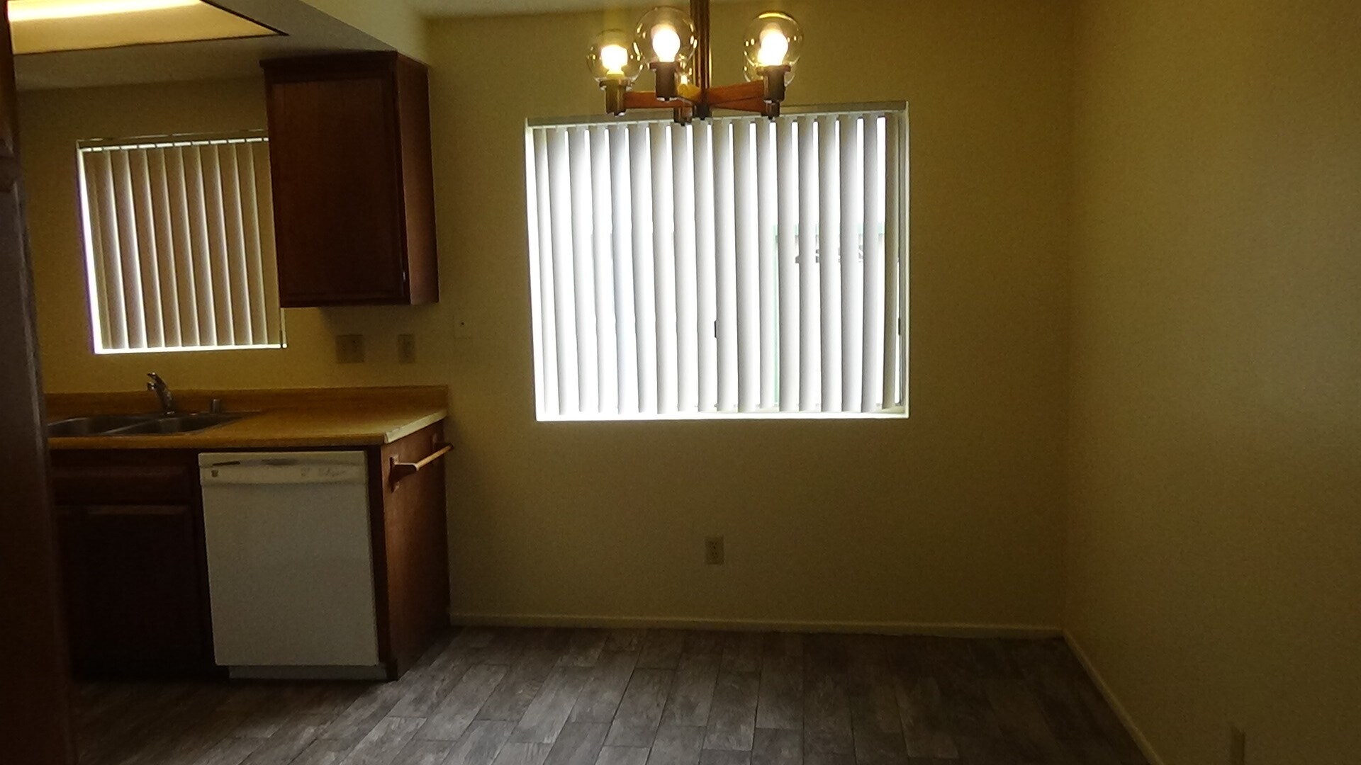 Dining Room - 712 Summerwood Ln