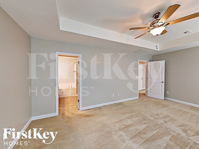 Building Photo - 9433 Turning Wheel Dr