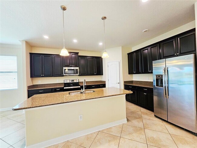 Building Photo - 7468 Fairgrove Ave