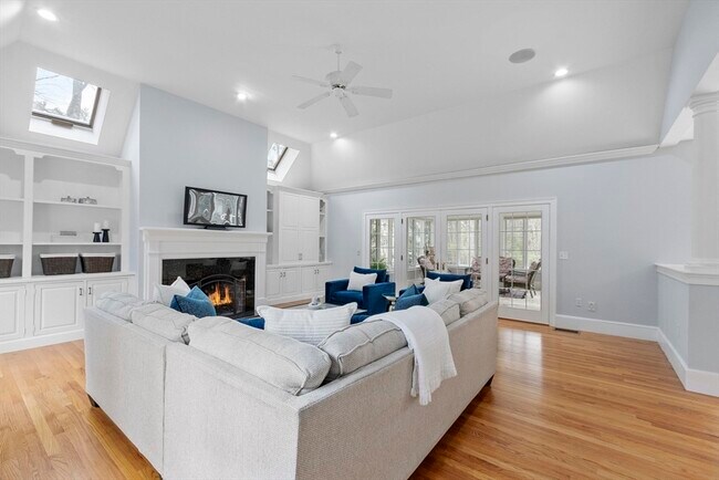 Building Photo - 58 Buttrick Ln