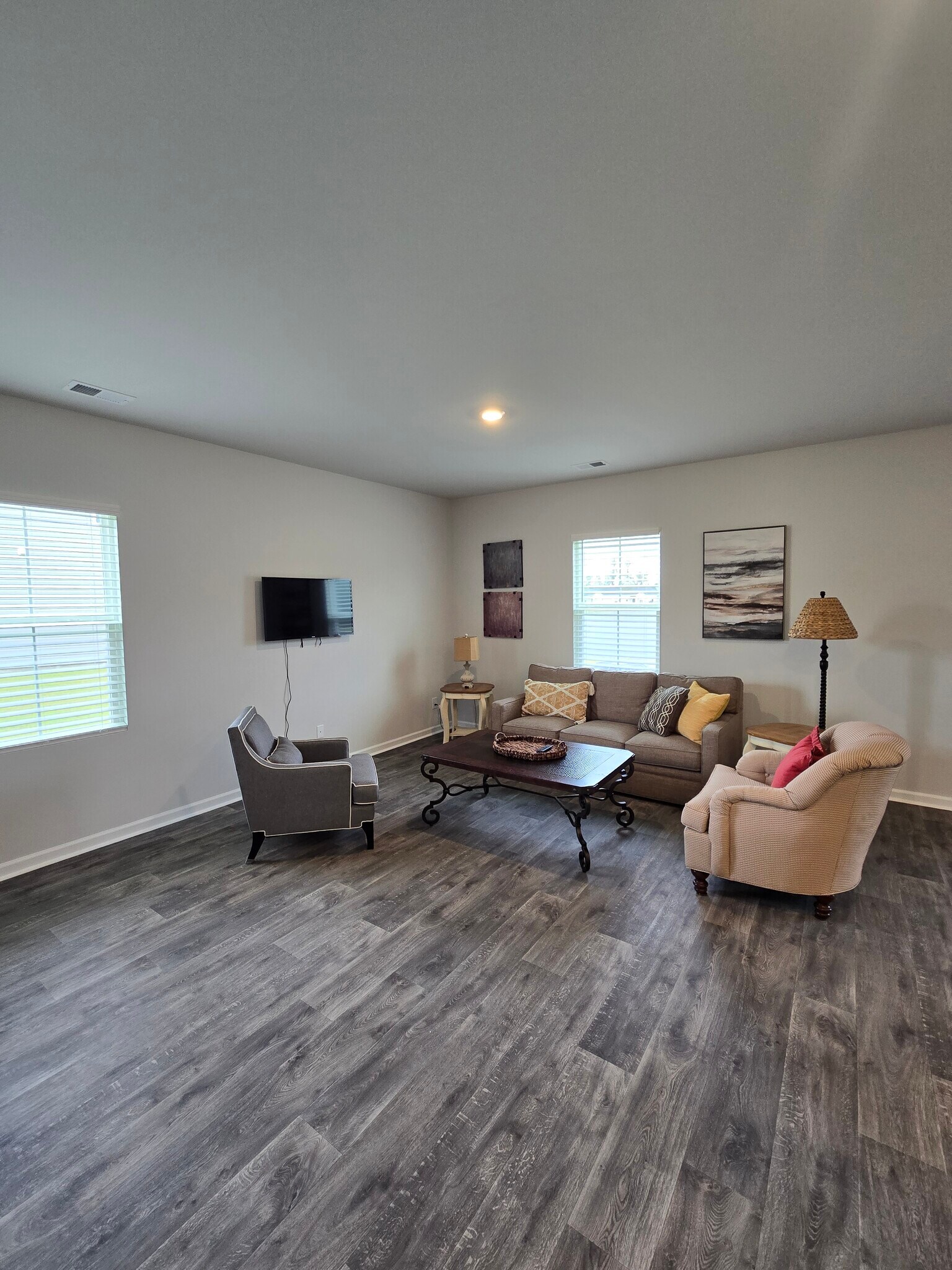 Building Photo - 175 Saltgrass Way