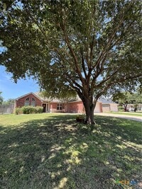 Building Photo - 5704 Meadow Wood Dr