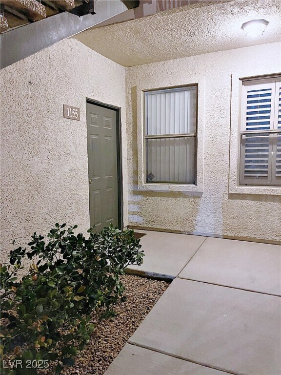 Building Photo - 8000 W Badura Ave