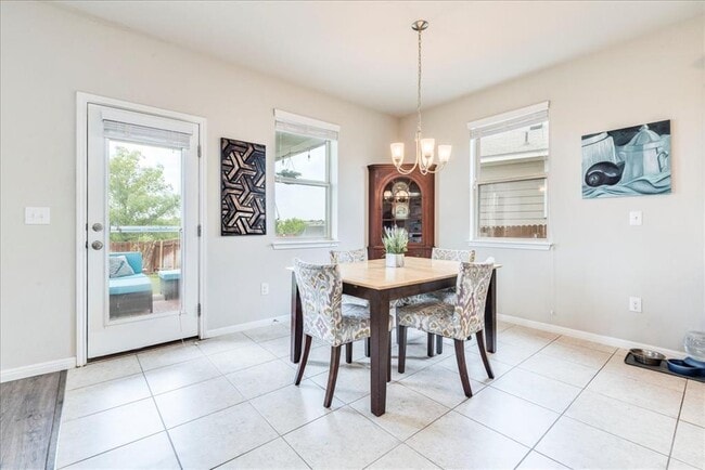 Building Photo - 190 Sandy Path