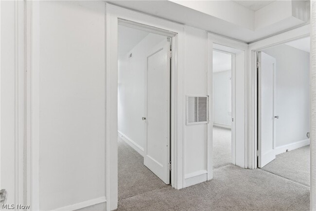 Building Photo - 3577 Cedarbrook Rd