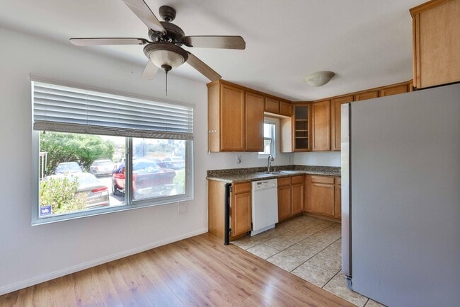 Building Photo - 6333 College Grove Way