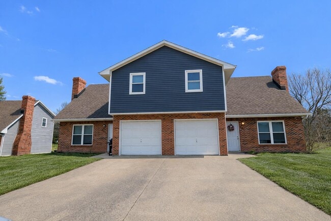Building Photo - 1911 Mirtle Grove Ct