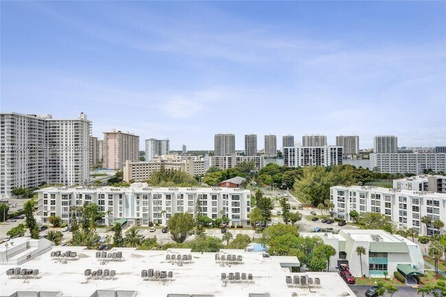 Building Photo - 17555 Atlantic Blvd