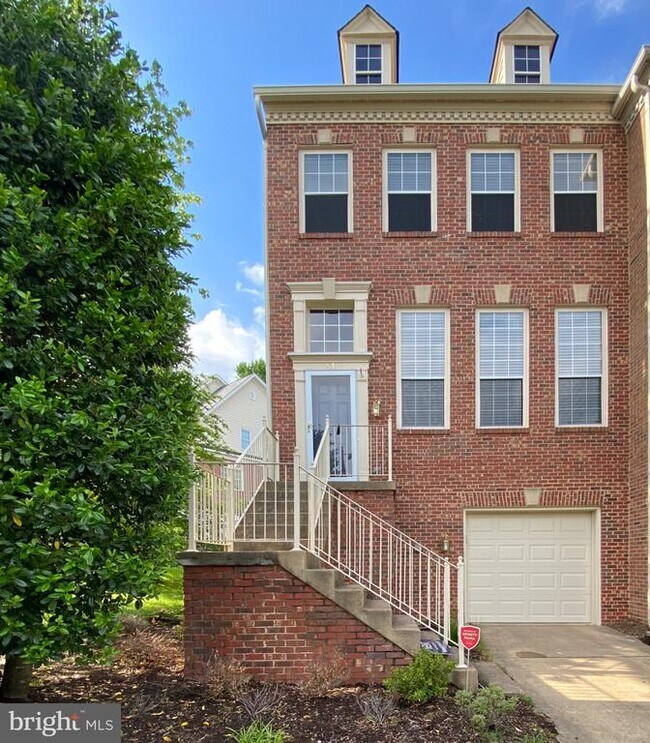 Building Photo - 81 Arell Ct