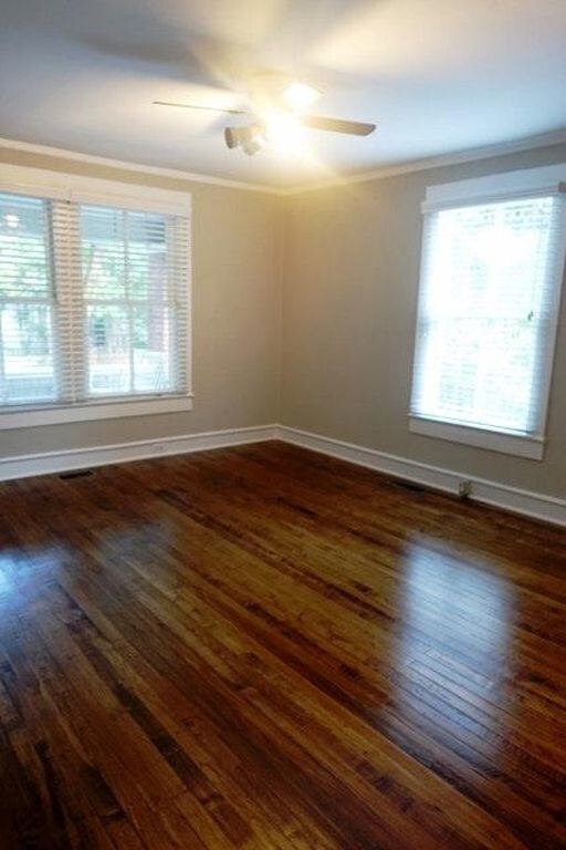 Family Room - 208 S Summit Ave