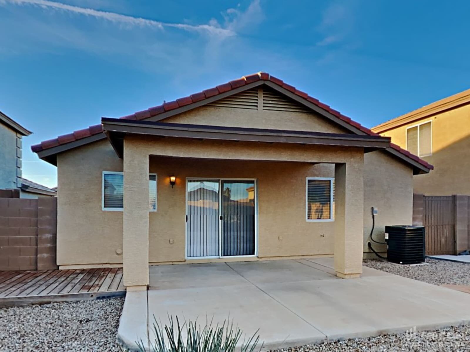 Building Photo - 1492 E Stirrup Ln