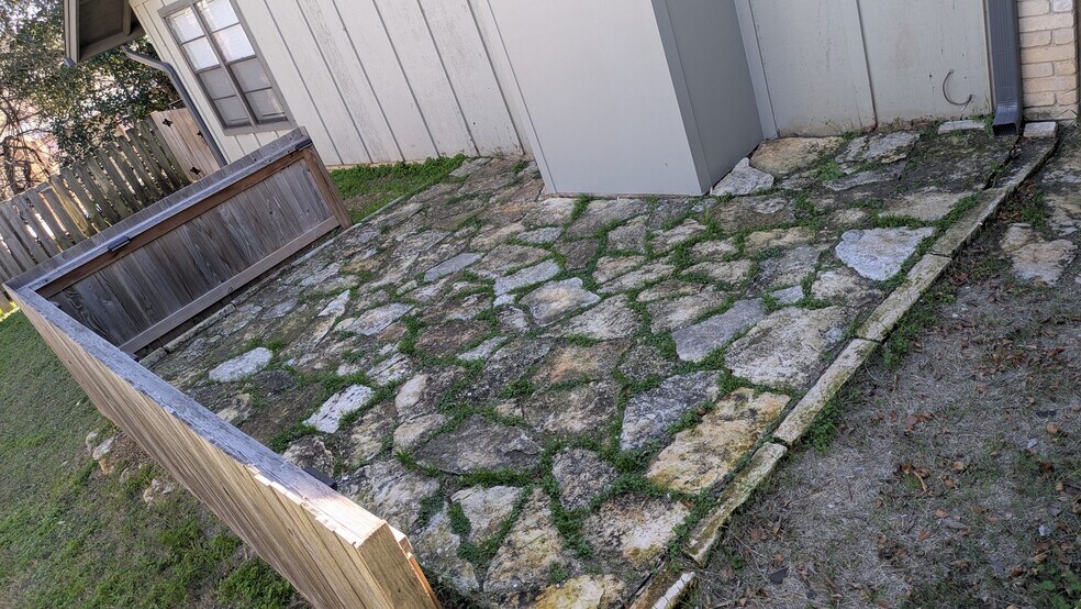 Building Photo - 6407 Auburn Dr