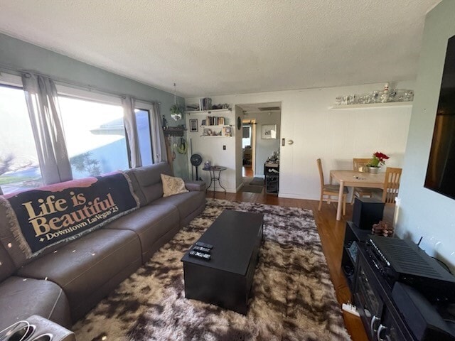 Building Photo - 3270 Rosewood Ave