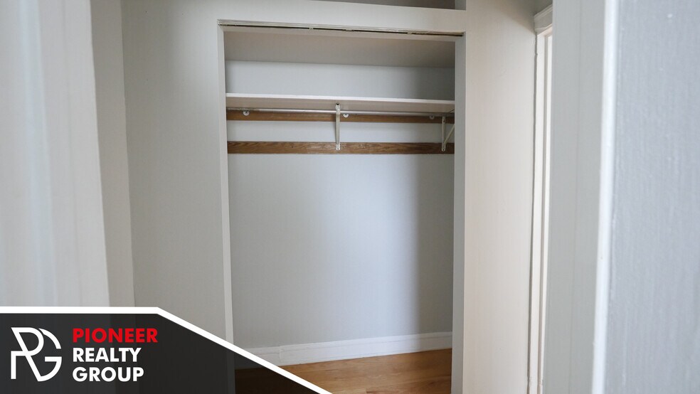 Building Photo - 2825 N Burling St