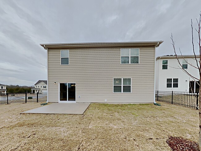 Building Photo - 1025 Bluewater Point Drive