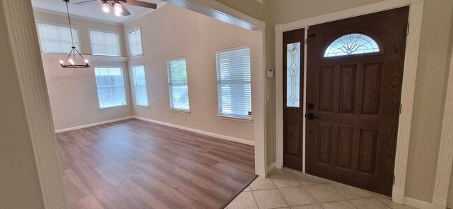 Building Photo - 784 Arabian Cir