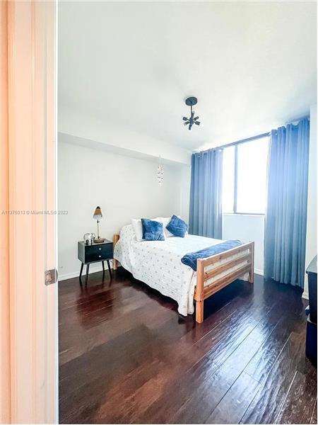 Building Photo - 3530 SW 22nd St