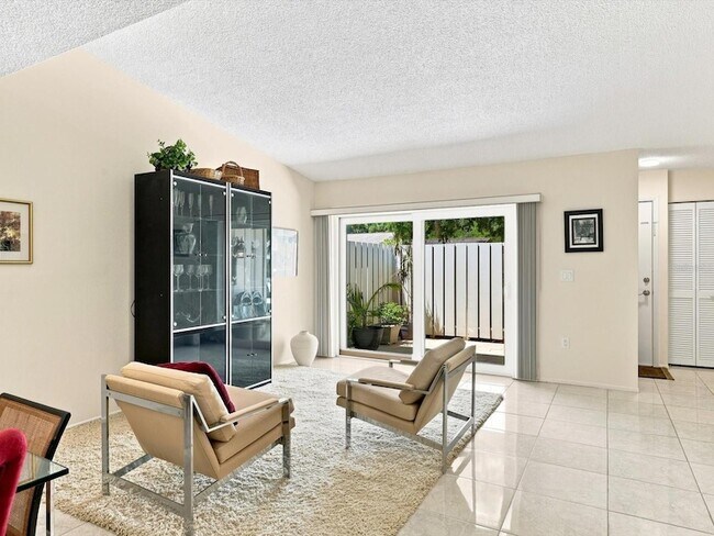 Building Photo - 3450 Tallywood Ln
