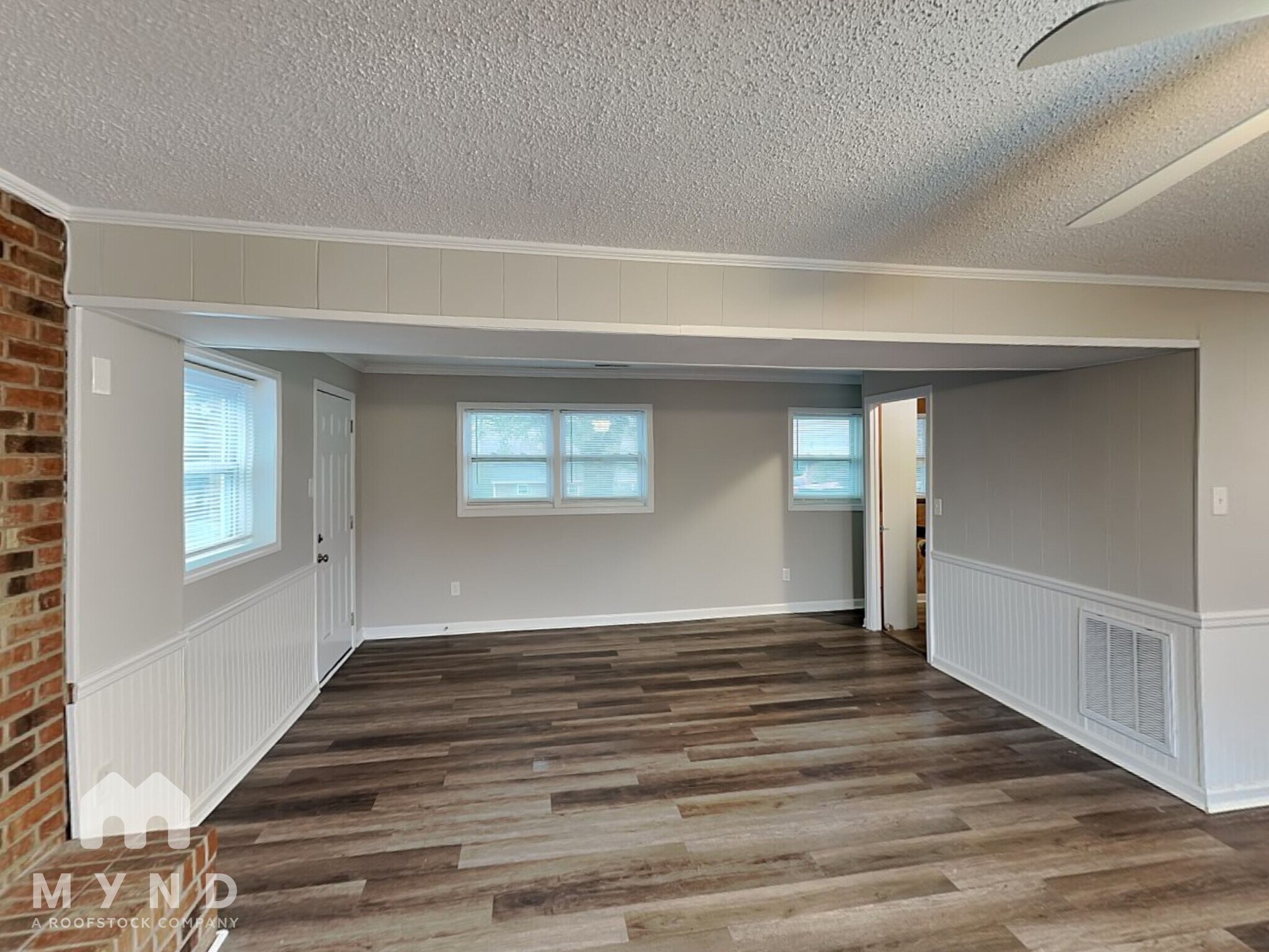 Building Photo - 1835 Mountainbrook Dr