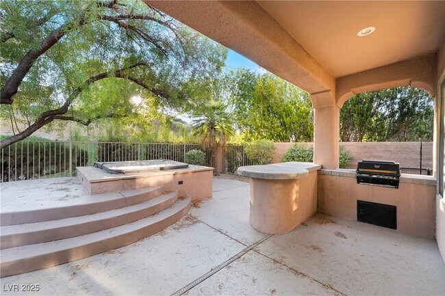 Building Photo - 1 Emerald Dunes Cir