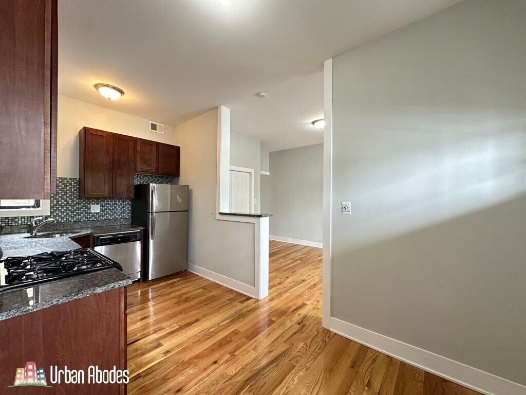 Building Photo - 345 Park Ave