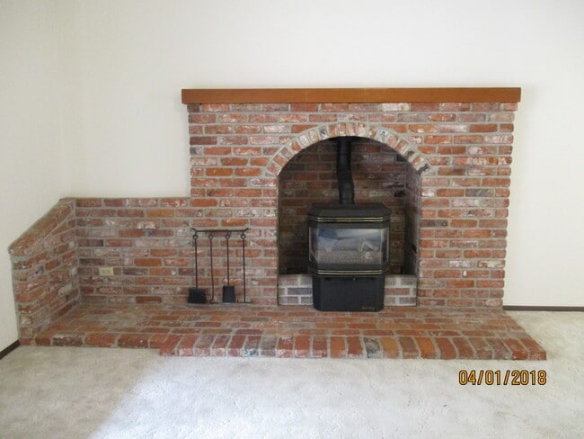 Building Photo - 2539 S Underwood St