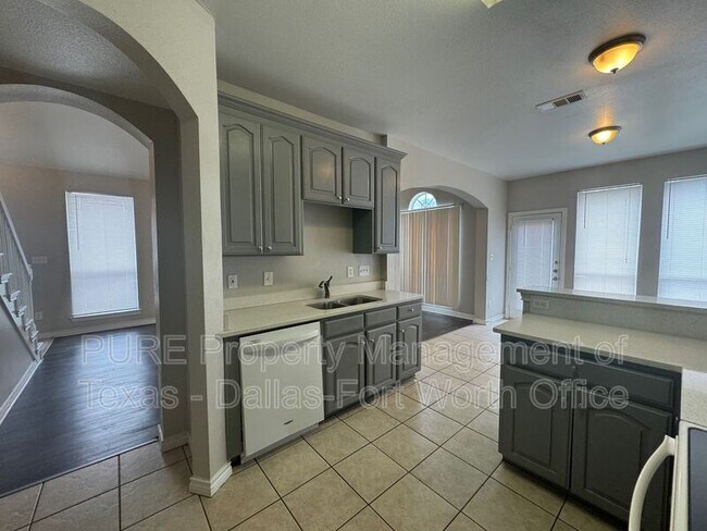 Building Photo - 4000 Cottage Park Ct