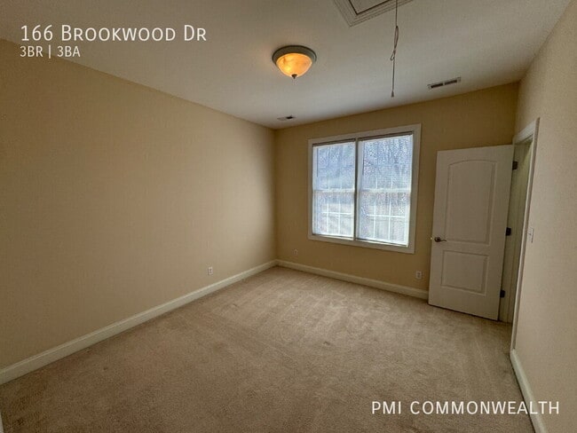 Building Photo - 166 Brookwood Dr