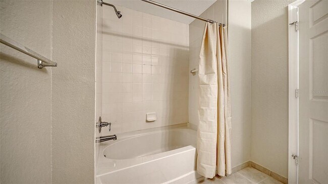 Building Photo - 1064 N Tamiami Trl