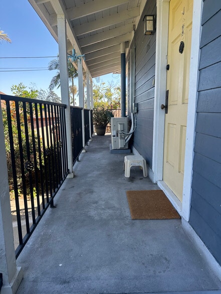 Building Photo - 3358 Dale St