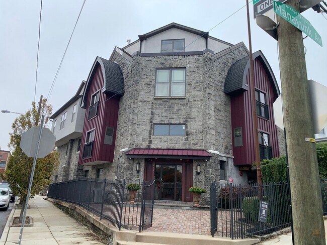 Primary Photo - Beautiful 2 Bedroom Available in Manayunk