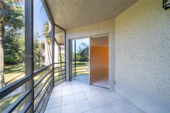 Building Photo - 3100 Riverside Dr