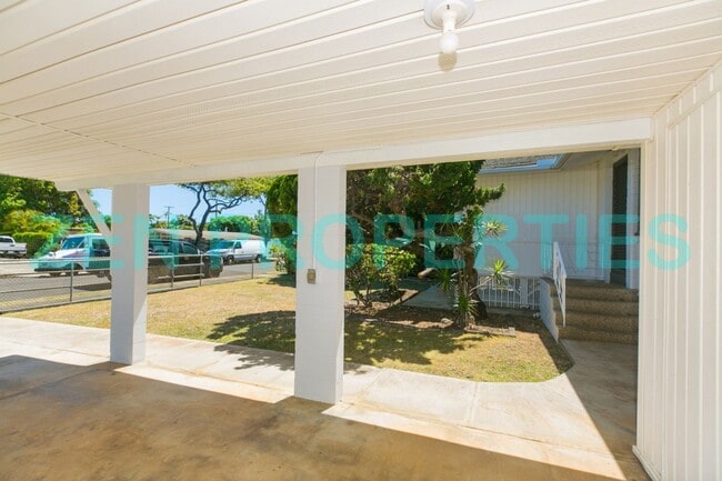 Building Photo - a 3 bdrm, 1.5 bath home for rent in Niu Valley