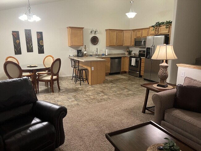 Building Photo - 127 Mulberry Loop NE