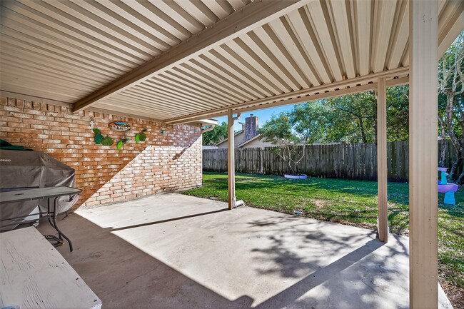 Building Photo - 22607 Fincastle Dr