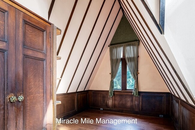 Building Photo - Unique Tudor Style Home with bonus cottage