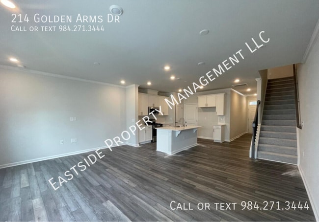 Building Photo - 214 Golden Arms Dr