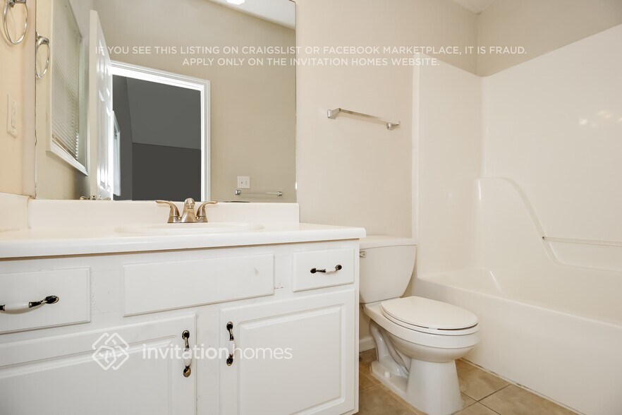 Building Photo - 2823 Sam Calvin Dr