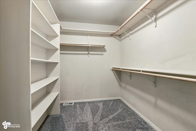 Building Photo - Charming 2BD/2BA Condo!