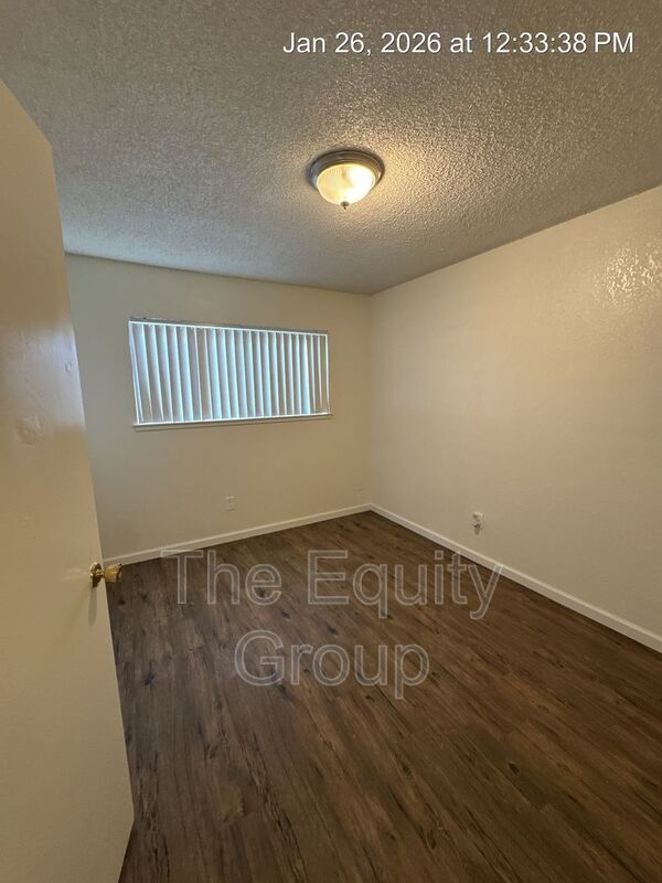 Building Photo - 2012 North Ave