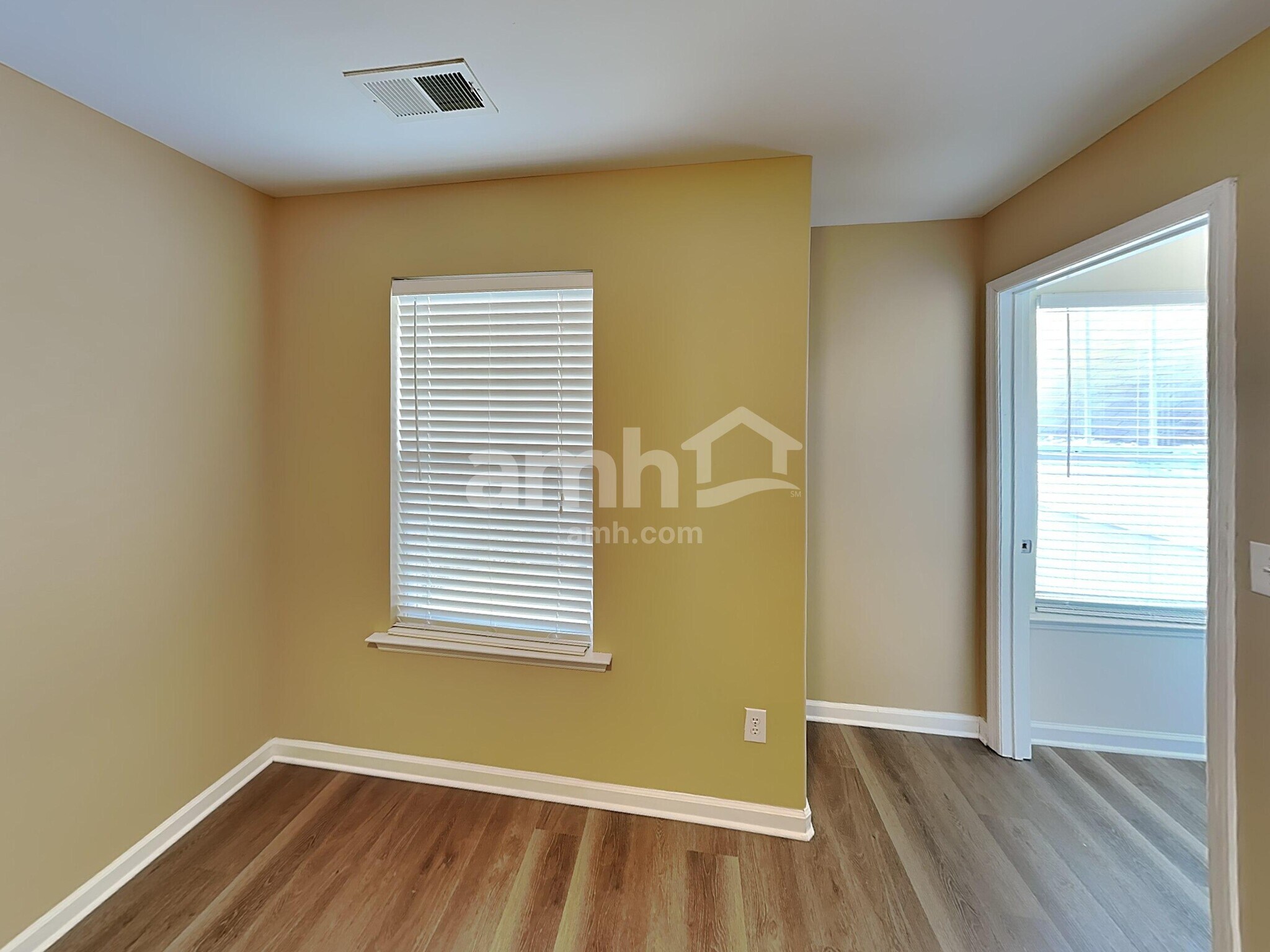 Building Photo - 1824 Baslia Ln