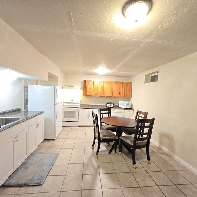 Building Photo - 4562 Gavin Woods Ct