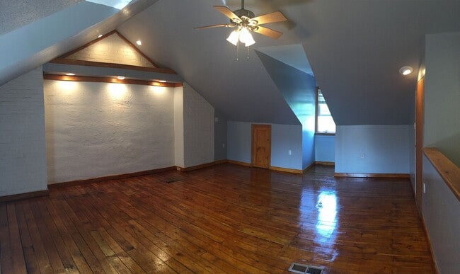 Building Photo - 3 Bedroom House in Lawrenceville