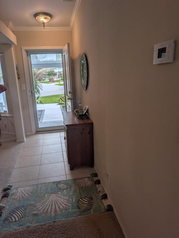 Building Photo - 5626 Swan Lake Dr