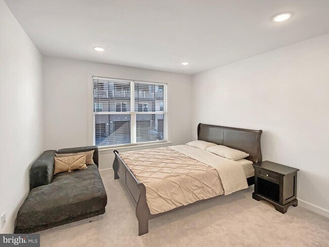 Building Photo - 14344 Yesler Ave