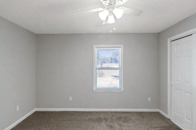 Building Photo - This fully remodeled 3-bedroom, 1-bath home in Covington (Pictures Coming Soon)